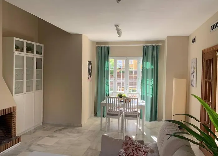 Holiday home Vive Jerez Casa De Lujo Con Piscina Y Barbacoa En La Mejor Zona De