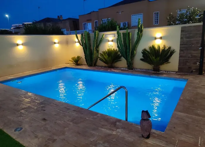 Holiday home Vive Jerez Casa De Lujo Con Piscina Y Barbacoa En La Mejor Zona De